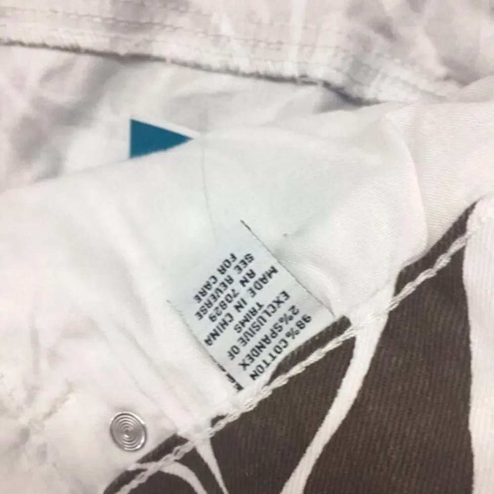 New Rue21‎ Skate High Rise Straight Leg Brown White Jeans Size 3X Women - Picture 7 of 12